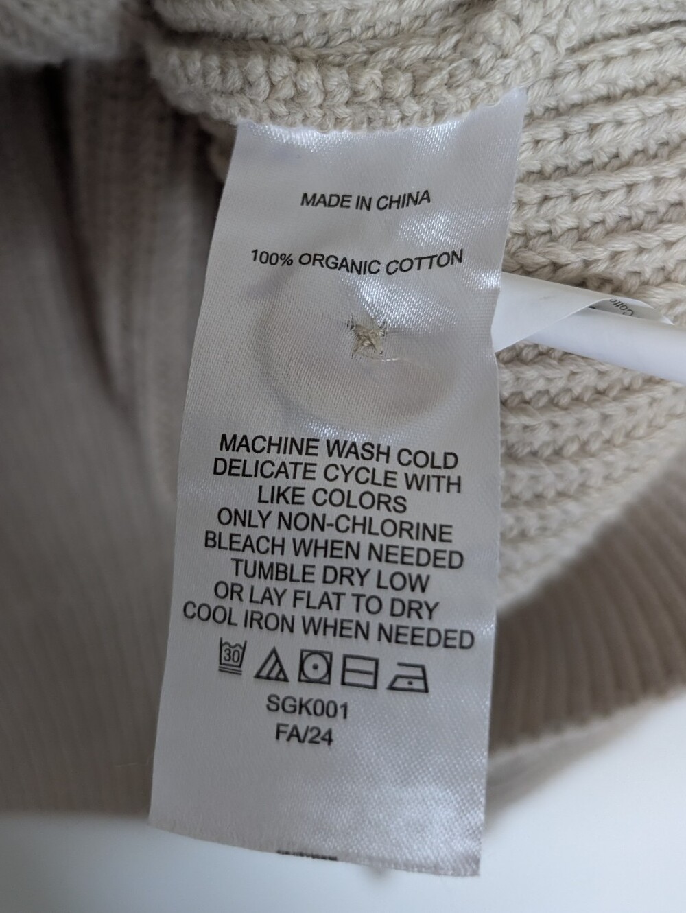 Quince Cream Ribbed V-Neck Button-Front Cardigan - Picture 5 of 9
